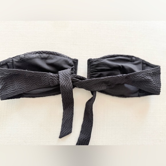 Monday Swimwear Bikini - Picture 3 of 7